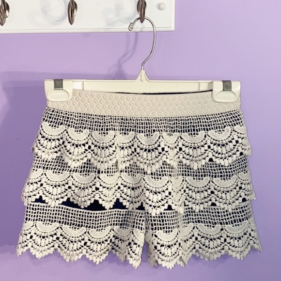 Lapis Girl Other - ✨Lapis Girl Navy Stretch Waist Lace Shorts✨